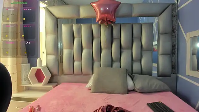 sophia ny online show from 12/04/25, 02:27