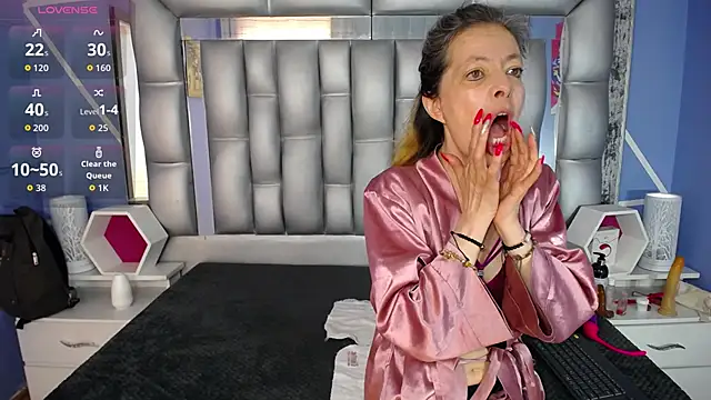 sophia ny online show from 09/20/25, 02:00