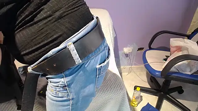 sophia ny online show from 04/15/26, 01:26