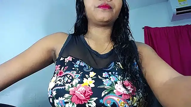 Snapshot of Sashabreck chatting on 06/07/26, 02:50 Sashabreck online show from 06/07/26, 02:50
