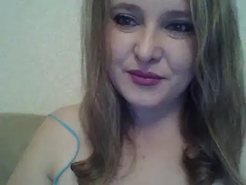 Snapshot of ParisMimi chatting on 03/15/25, 04:35 ParisMimi online show from 03/15/25, 04:35