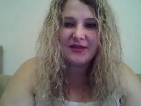 ParisMimi online show from 11/13/25, 09:46