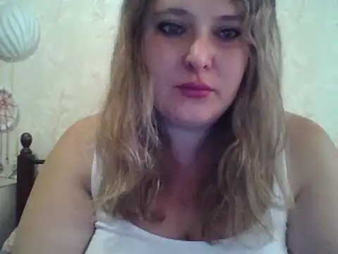 Snapshot of ParisMimi chatting on 09/19/25, 06:17 ParisMimi online show from 09/19/25, 06:17