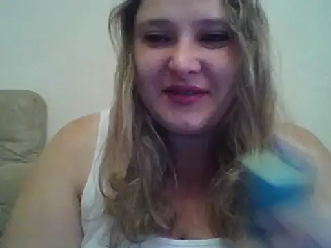 Snapshot of ParisMimi chatting on 10/13/25, 07:43 ParisMimi online show from 10/13/25, 07:43