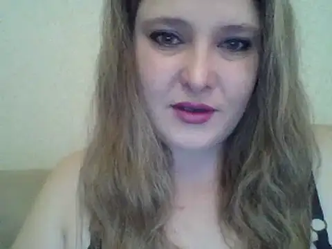 Snapshot of ParisMimi chatting on 03/08/25, 05:17 ParisMimi online show from 03/08/25, 05:17
