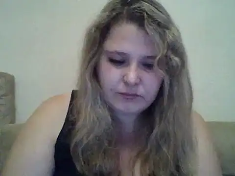 ParisMimi online show from 11/21/25, 10:25