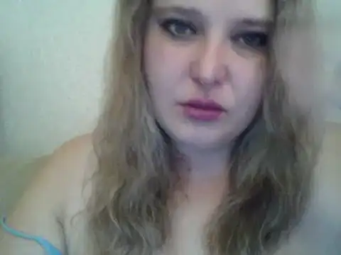 Snapshot of ParisMimi chatting on 10/14/25, 07:42 ParisMimi online show from 10/14/25, 07:42