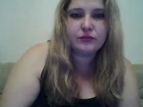 ParisMimi online show from 11/17/25, 07:23