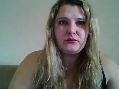 ParisMimi online show from 12/15/25, 09:37