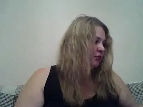 ParisMimi online show from 12/02/25, 09:33