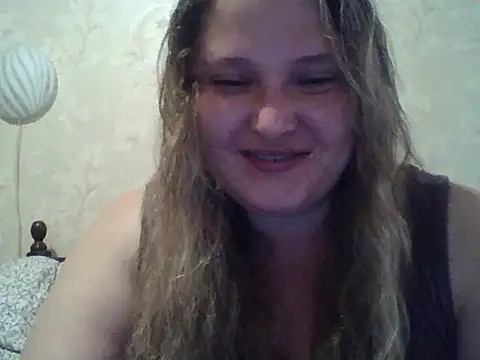 ParisMimi online show from 05/18/26, 07:46