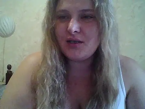 ParisMimi online show from 03/28/26, 09:32