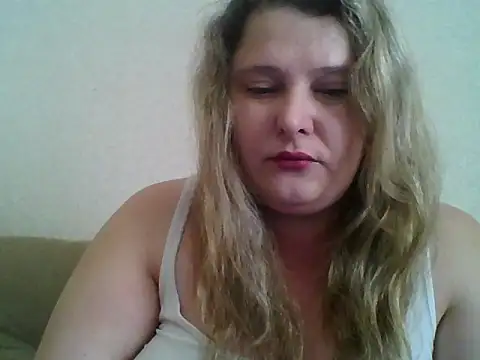 ParisMimi online show from 04/02/26, 08:10