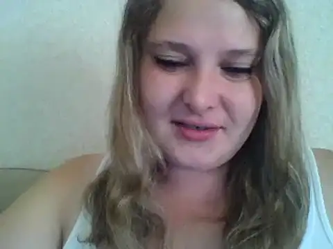 Snapshot of ParisMimi chatting on 09/15/25, 07:42 ParisMimi online show from 09/15/25, 07:42