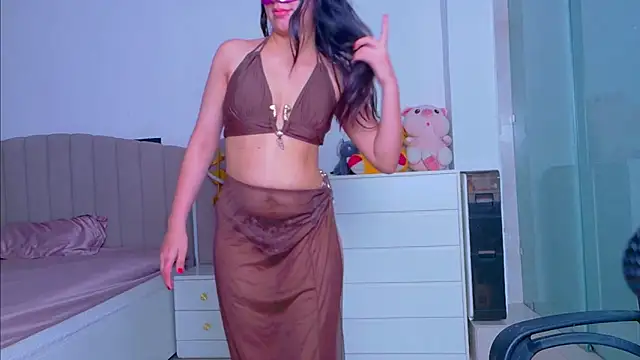Snapshot of Aashika-Kaur chatting on 10/07/25, 04:35 Aashika-Kaur online show from 10/07/25, 04:35