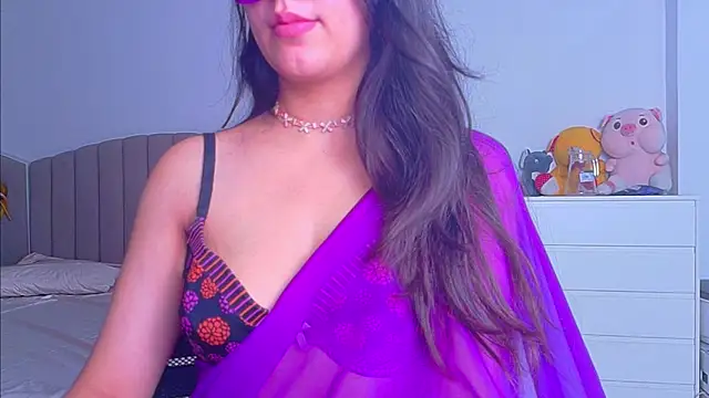 Snapshot of Aashika-Kaur chatting on 09/09/25, 04:44 Aashika-Kaur online show from 09/09/25, 04:44