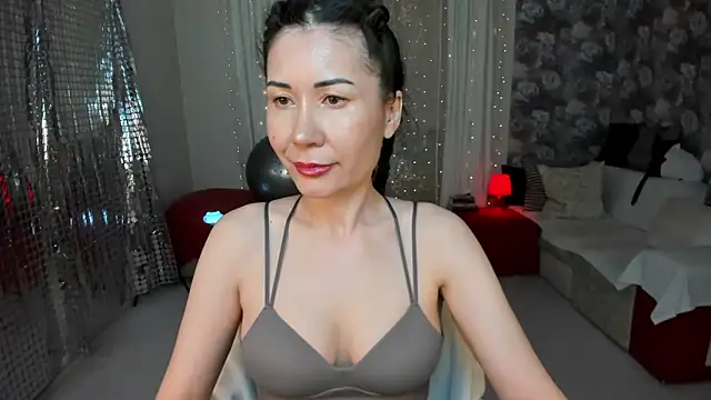 Snapshot of KarinaSweeety chatting on 06/15/26, 07:30 KarinaSweeety online show from 06/15/26, 07:30