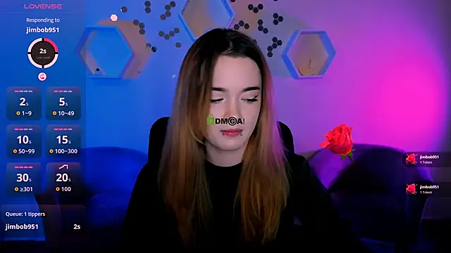 liana kisses online show from 11/28/25, 08:09