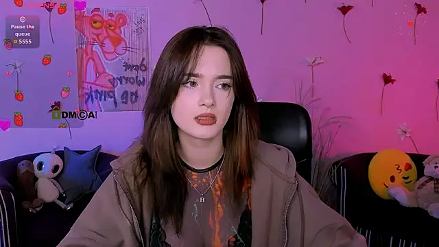 liana kisses online show from 03/25/26, 08:30