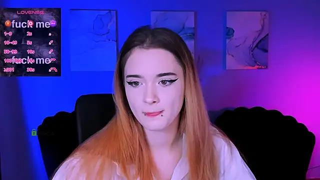 liana kisses online show from 11/25/25, 08:31