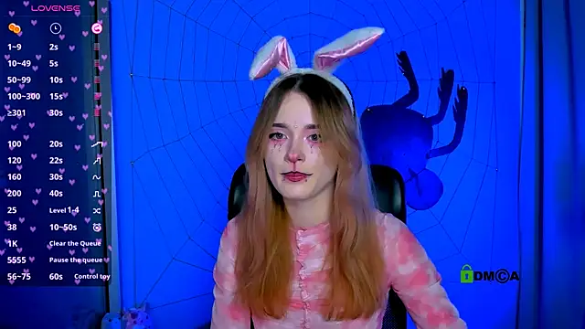 liana kisses online show from 10/21/25, 07:46