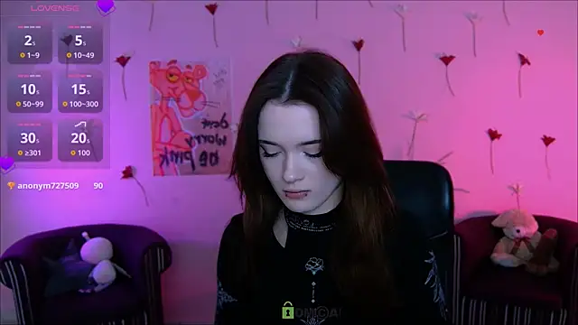 liana kisses online show from 04/15/26, 07:07