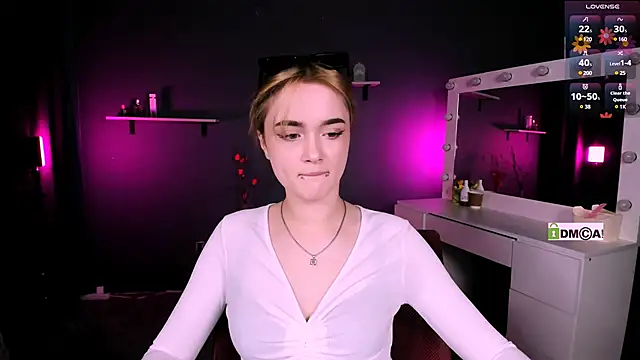 liana kisses online show from 03/08/25, 08:14