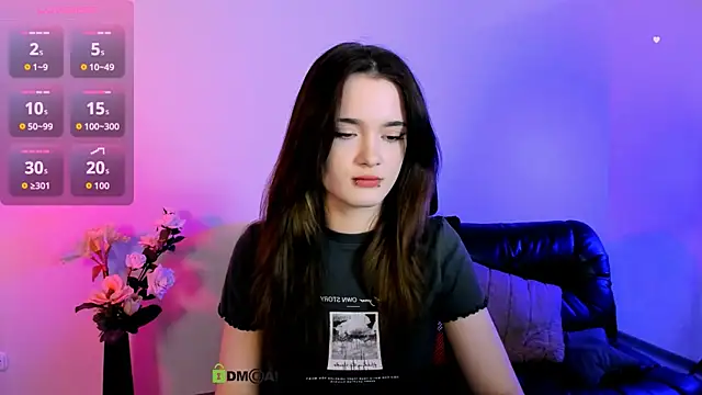 liana kisses online show from 06/11/26, 07:00