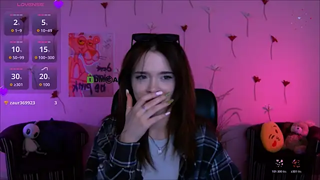 liana kisses online show from 04/14/26, 08:03