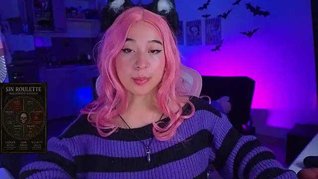 FernandaOrtegaaa online show from 10/28/25, 12:44