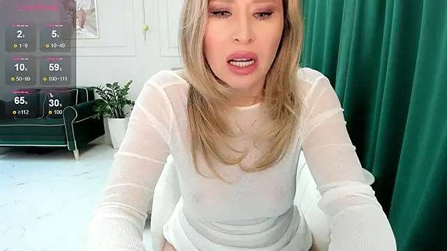 Jolie Ozolla online show from 02/12/26, 12:49