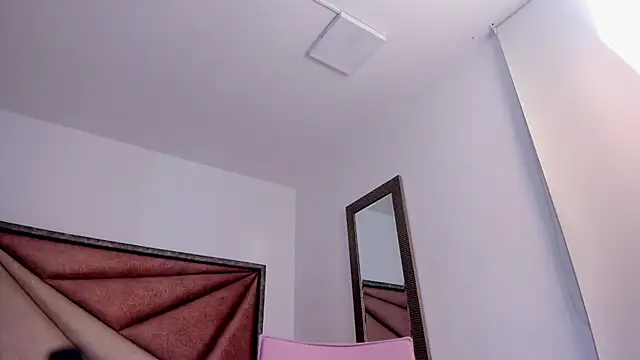 BarbaraKnox  online show from 10/29/25, 12:09