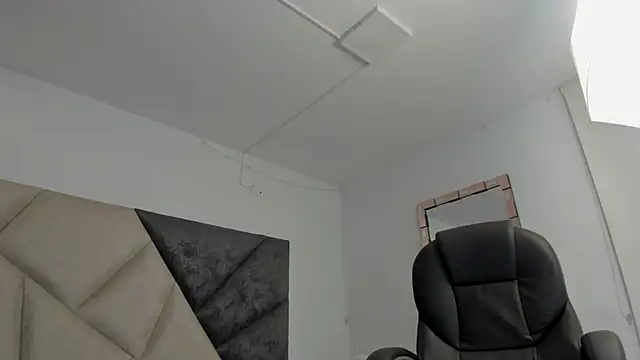 BarbaraKnox  online show from 04/08/26, 11:55