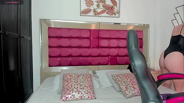 BarbaraKnox  online show from 02/22/26, 06:20