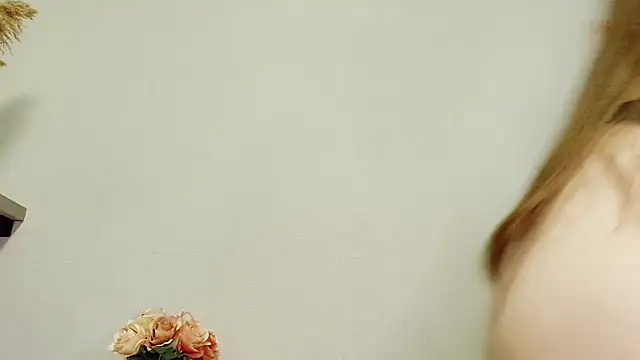 AliseSexyDoll777 online show from 04/23/26, 07:15