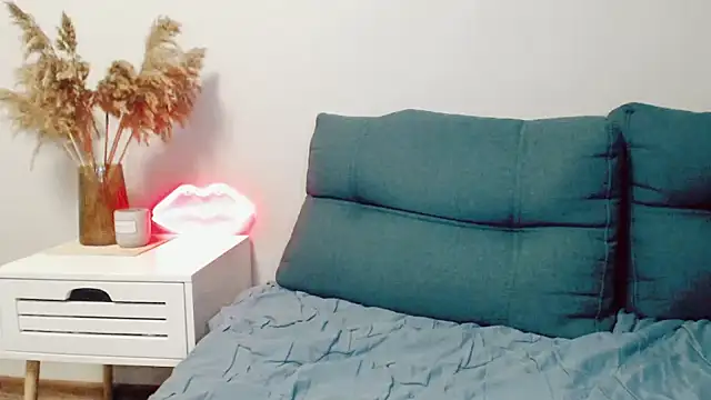 Snapshot of AliseSexyDoll777 chatting on 10/27/25, 04:52 AliseSexyDoll777 online show from 10/27/25, 04:52