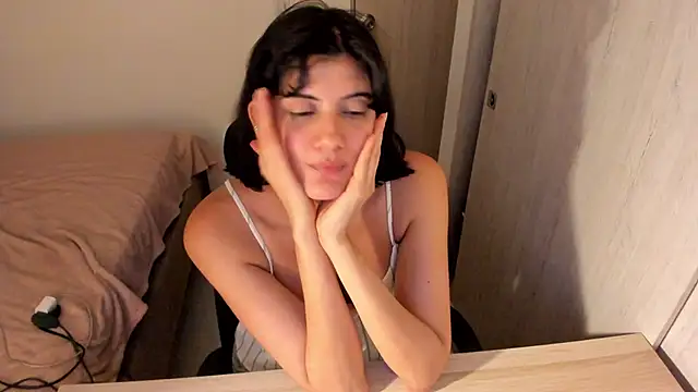 Snapshot of misstoya chatting on 06/18/26, 09:14 misstoya online show from 06/18/26, 09:14