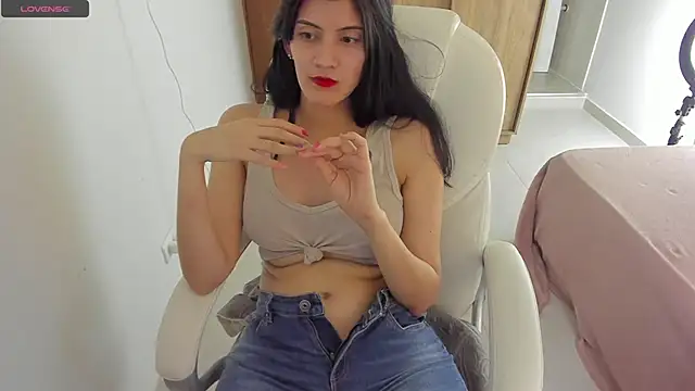 Snapshot of misstoya chatting on 02/11/25, 04:22 misstoya online show from 02/11/25, 04:22