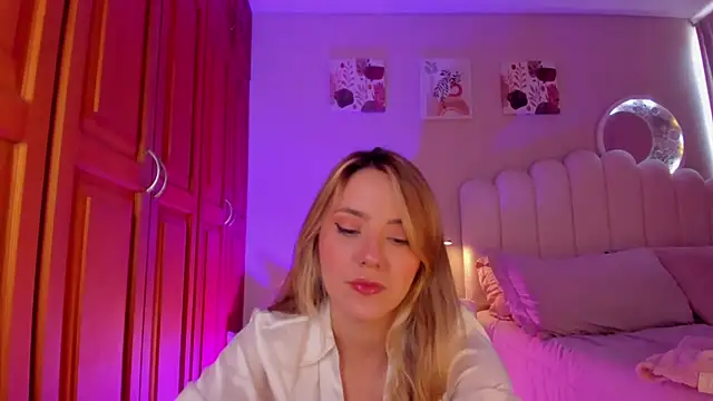 martinaaricci online show from 02/24/26, 02:07