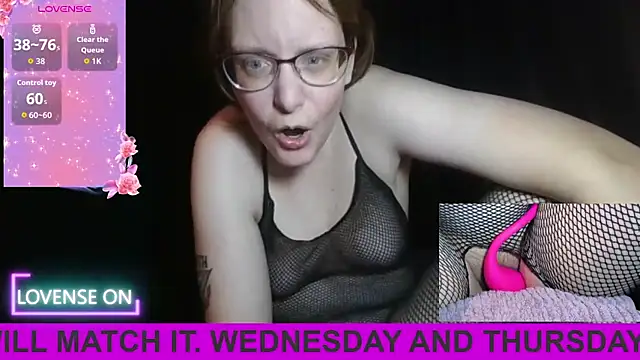 PernillaGirl online show from 09/25/25, 06:58