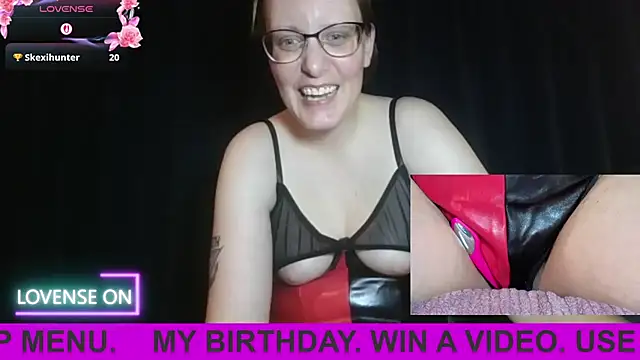 PernillaGirl online show from 09/10/25, 06:29