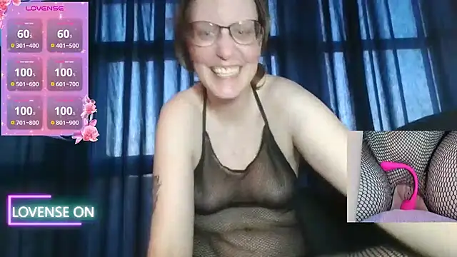 PernillaGirl online show from 04/24/26, 06:32