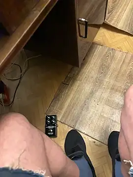 Ariel Ari online show from 12/16/25, 03:55