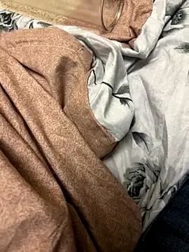 Ariel Ari online show from 11/03/25, 10:02