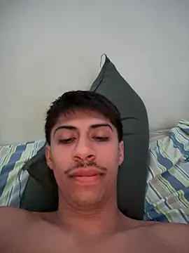 Snapshot of culitotragon24 chatting on 04/03/26, 04:30 culitotragon24 online show from 04/03/26, 04:30