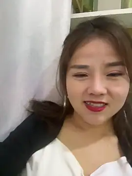 Efangfang online show from 03/11/25, 10:07