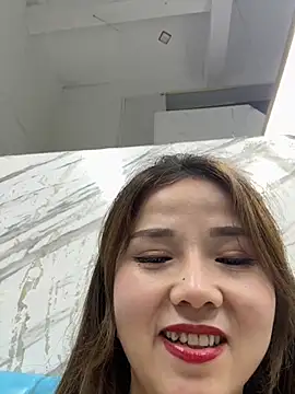 Efangfang online show from 03/02/25, 11:52