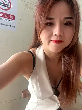 Efangfang online show from 09/10/25, 01:59