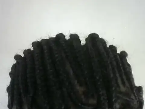 Snapshot of Pretty-emmie chatting on 10/22/25, 03:17 Pretty-emmie online show from 10/22/25, 03:17