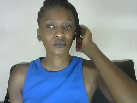 Snapshot of Pretty-emmie chatting on 03/11/25, 06:19 Pretty-emmie online show from 03/11/25, 06:19